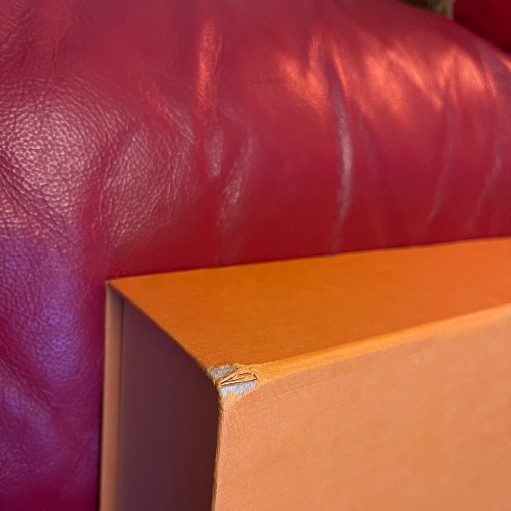 Large Empty Box - image 7